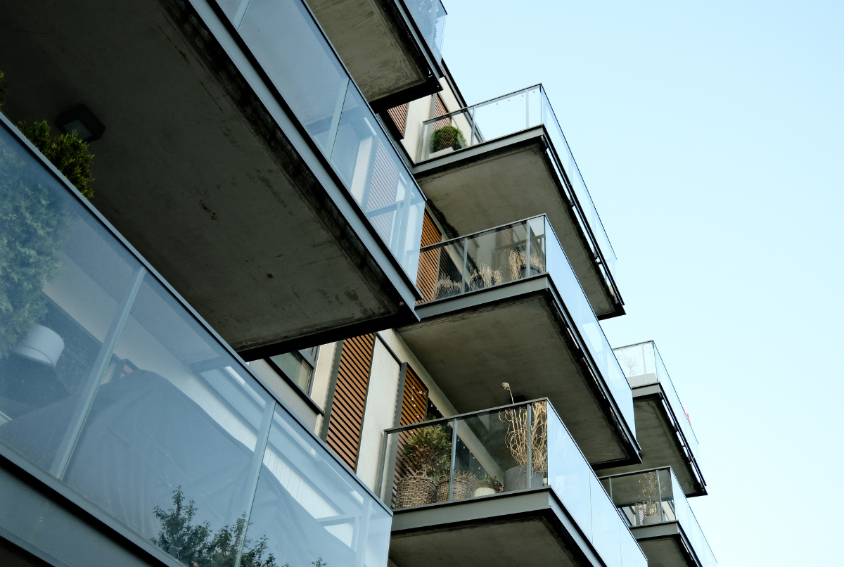 Apakah Balkon Perlu pada Rumah Modern?